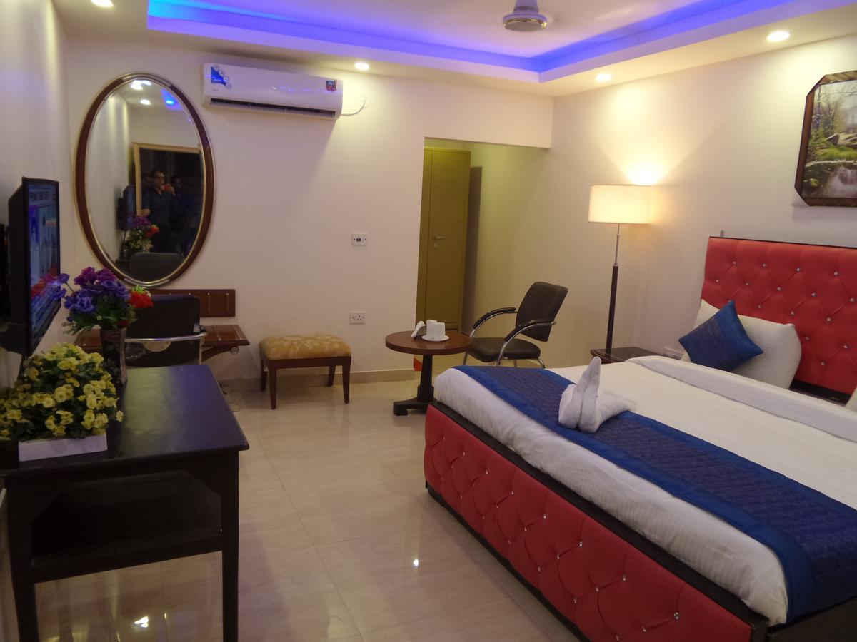 Hotel Airport Mahal New Delhi